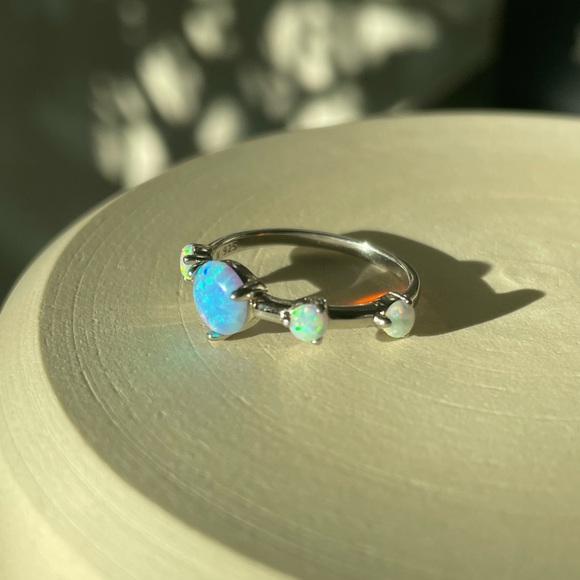 Opal ring mermaid ocean blue and Snow White October birthstone 925 size 6 - Picture 1 of 11